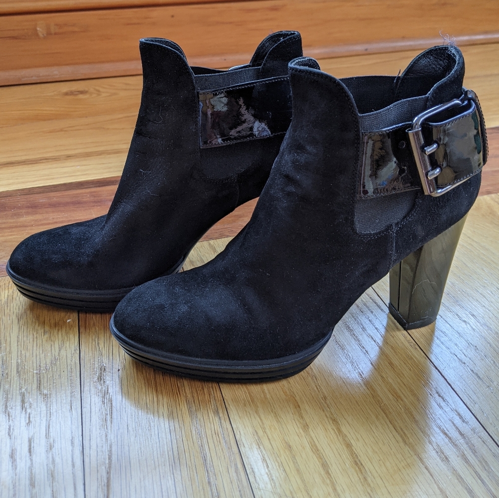 Hogan Black Suede Heeled Ankle Boots with Patent Buckle